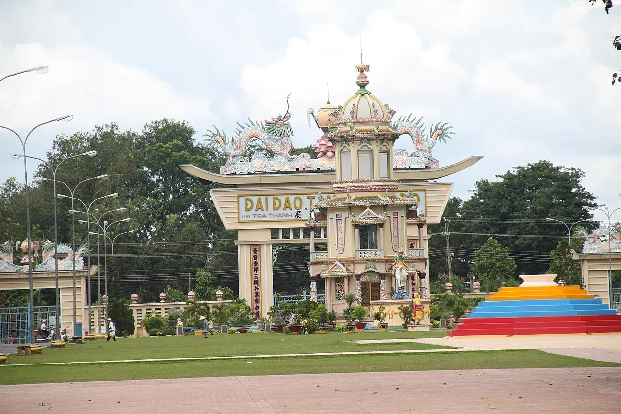 Tòa Thánh Cao Đài Tây Ninh — Tây Ninh