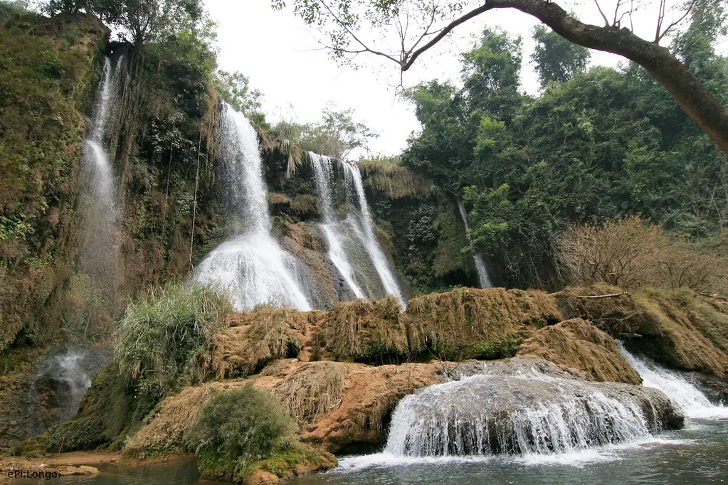 Thác Dải Yếm — Sơn La
