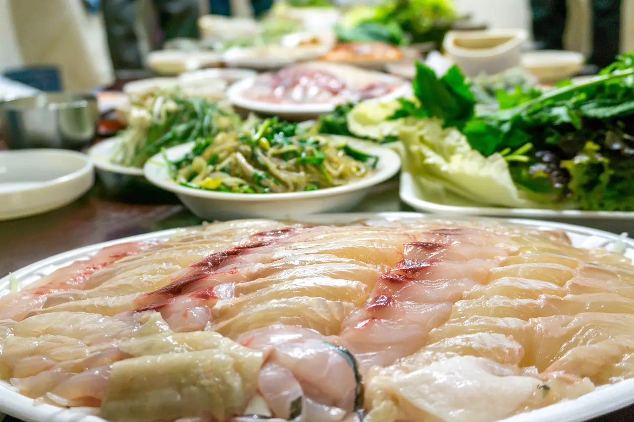 Gỏi cá nước lạnh (mulhoe)