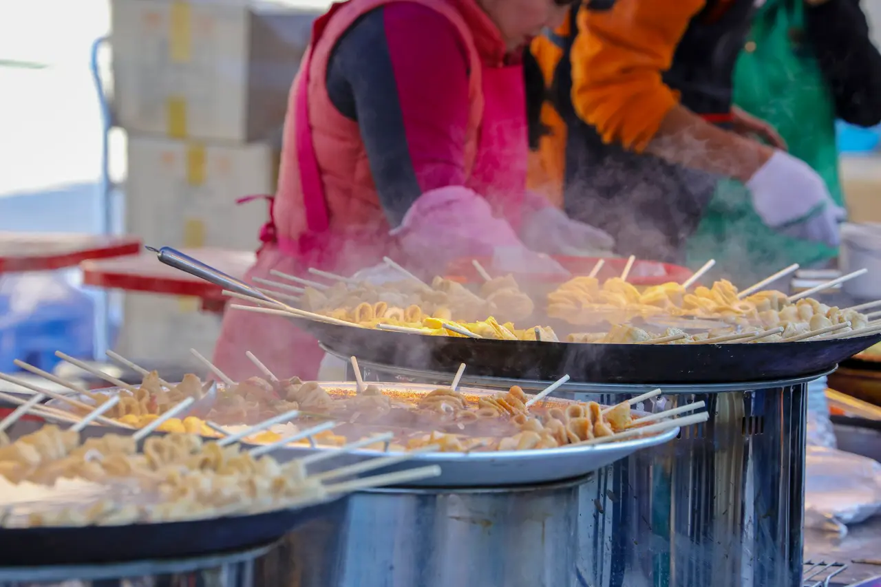 Bánh rán nhân hạt Busan (ssiat-hotteok)