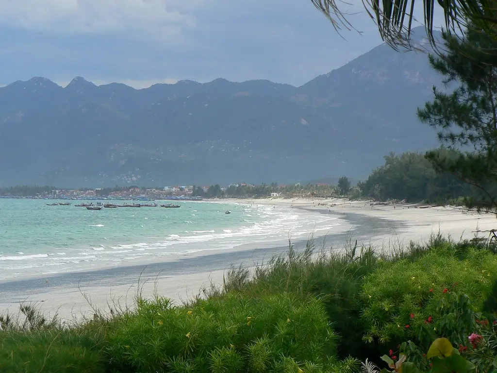 Biển Dốc Lết — Khánh Hòa