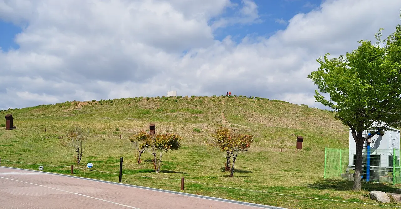 Khu mộ cổ Gaya (Gimhae) — Gyeongnam