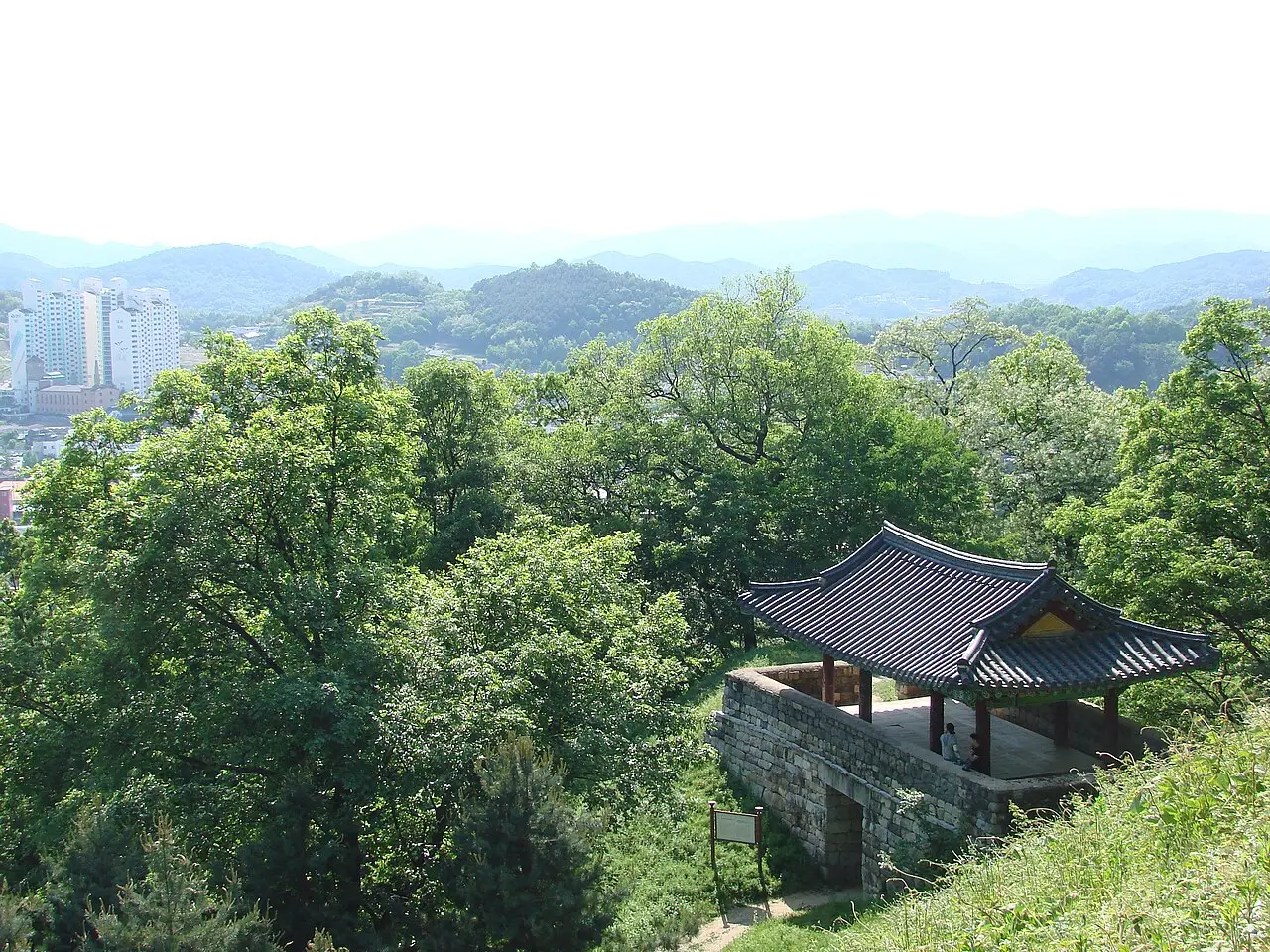 Chungnam — Lăng vua Muryeong & thành Gongsanseong (Gongju)