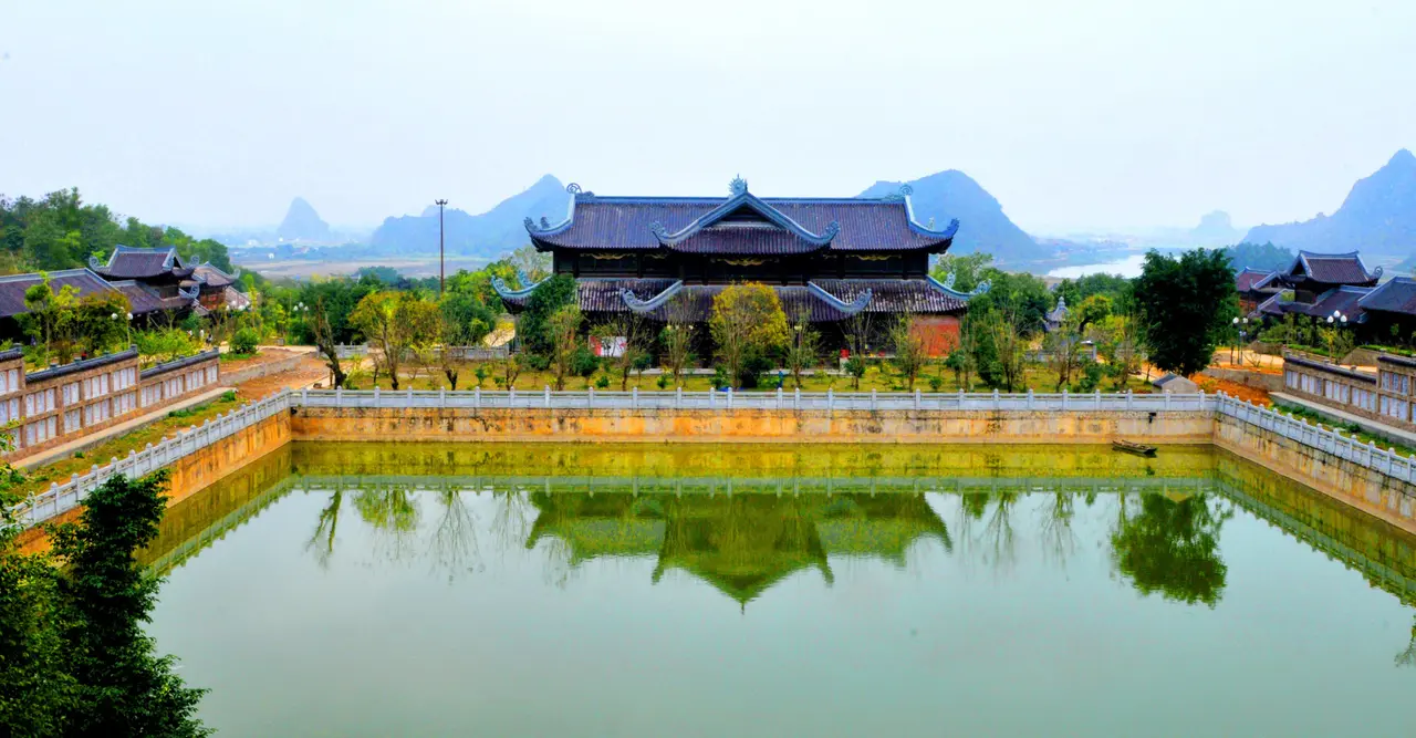 Hà Nam — Chùa Tam Chúc