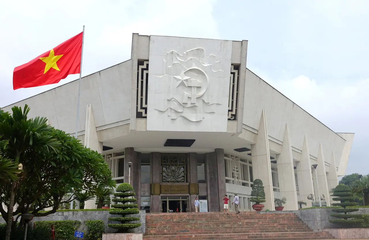 Bảo tàng Hồ Chí Minh — Hà Nội
