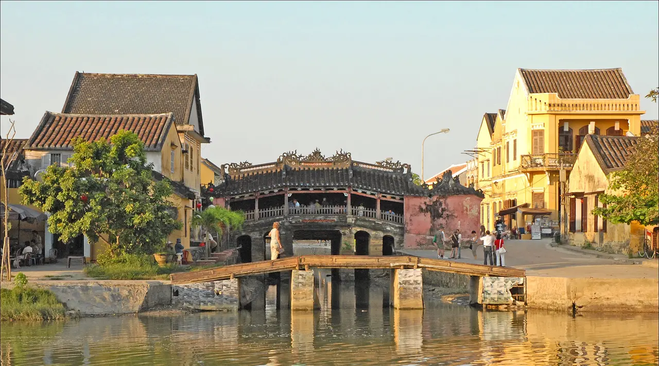 Quảng Nam — Chùa Cầu