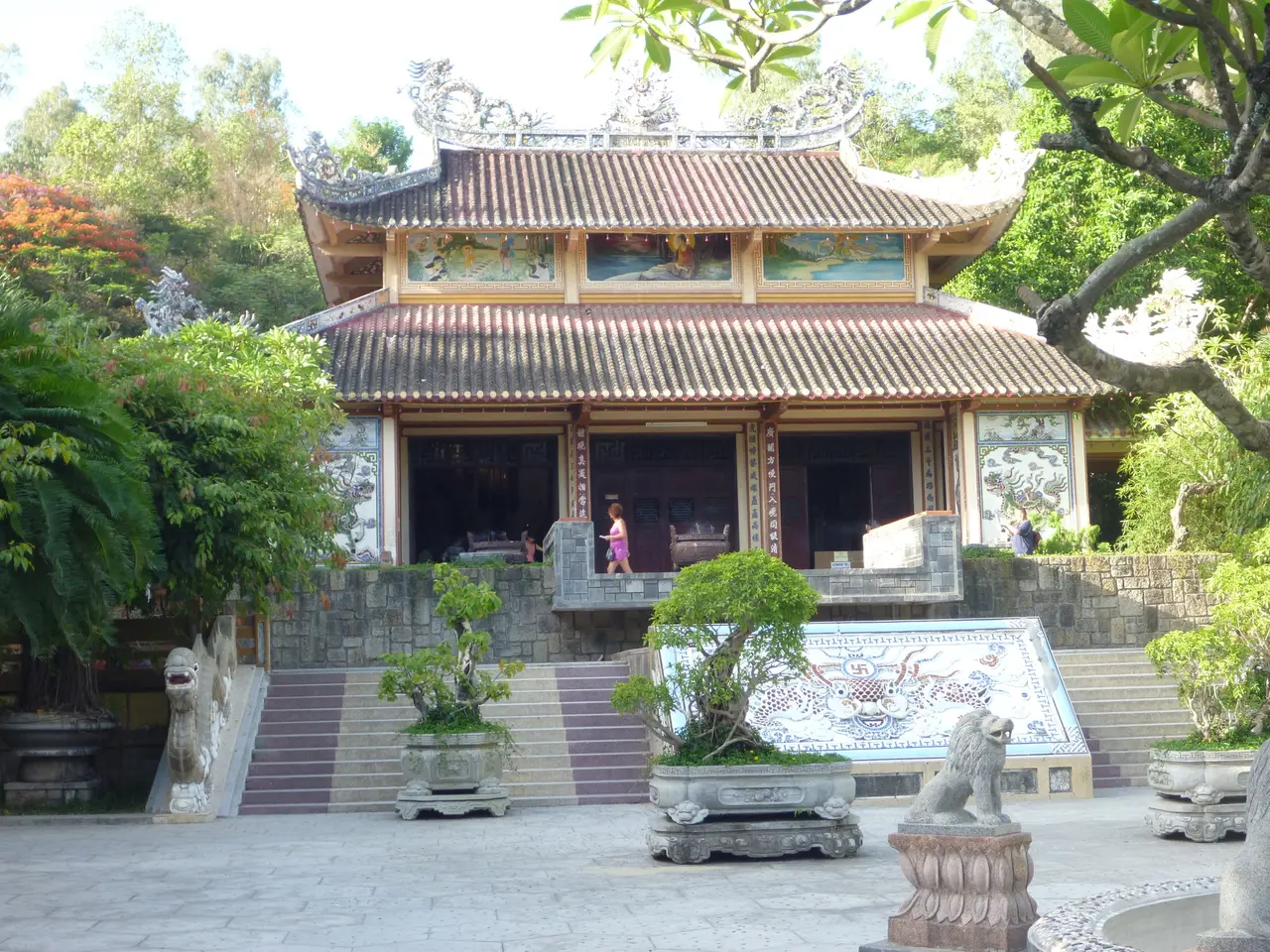 Chùa Long Sơn — Khánh Hòa