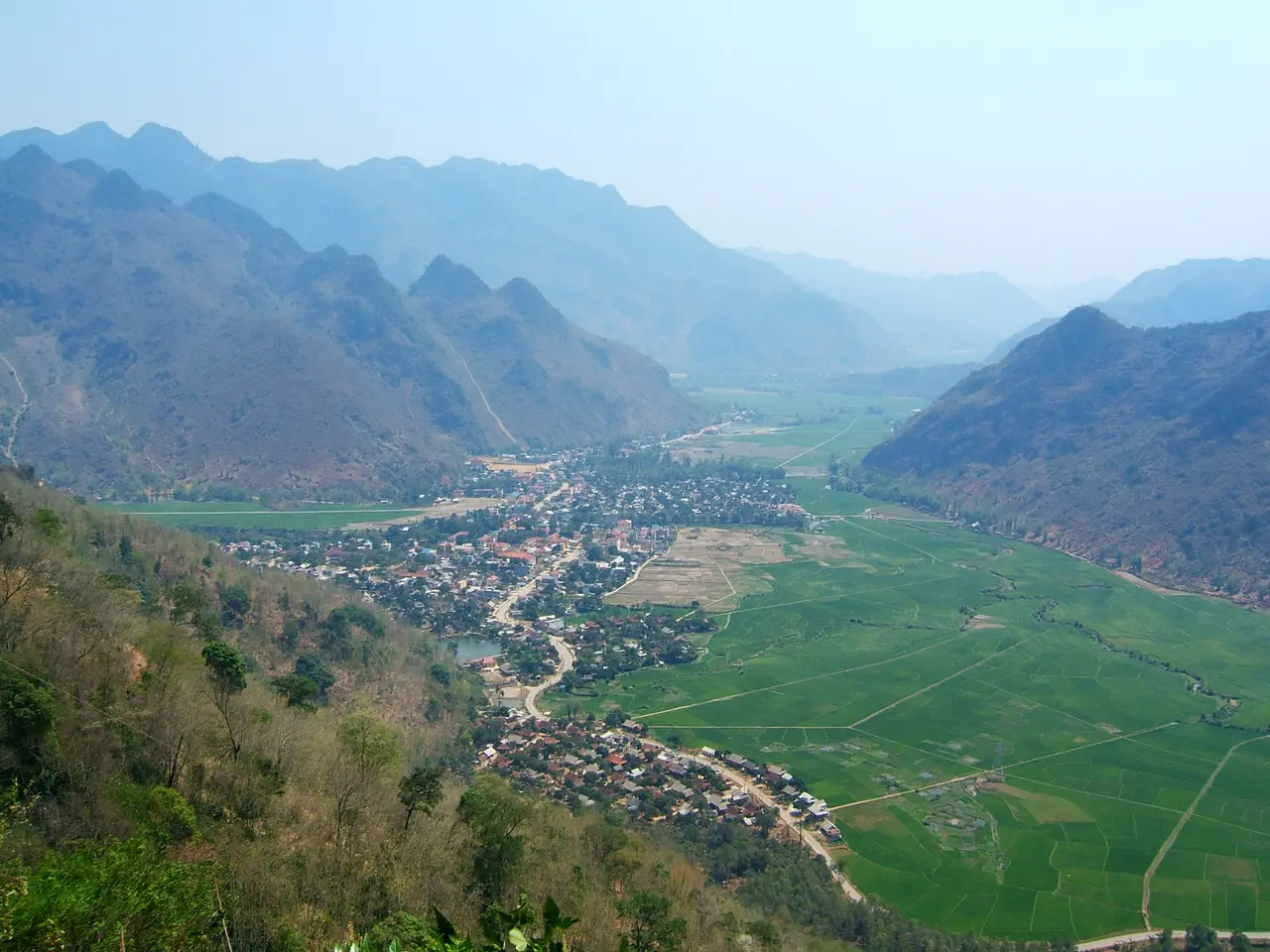 Hòa Bình — Thung lũng Mai Châu