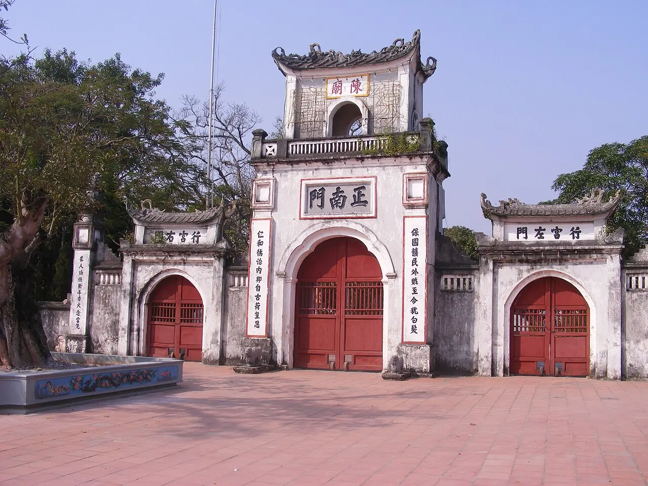 Nam Định — Đền Trần