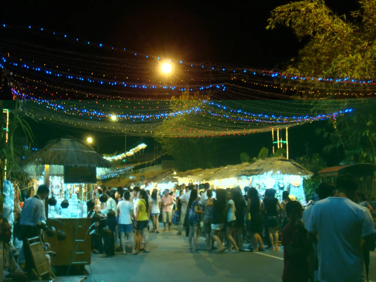 Chợ đêm Nha Trang — Khánh Hòa