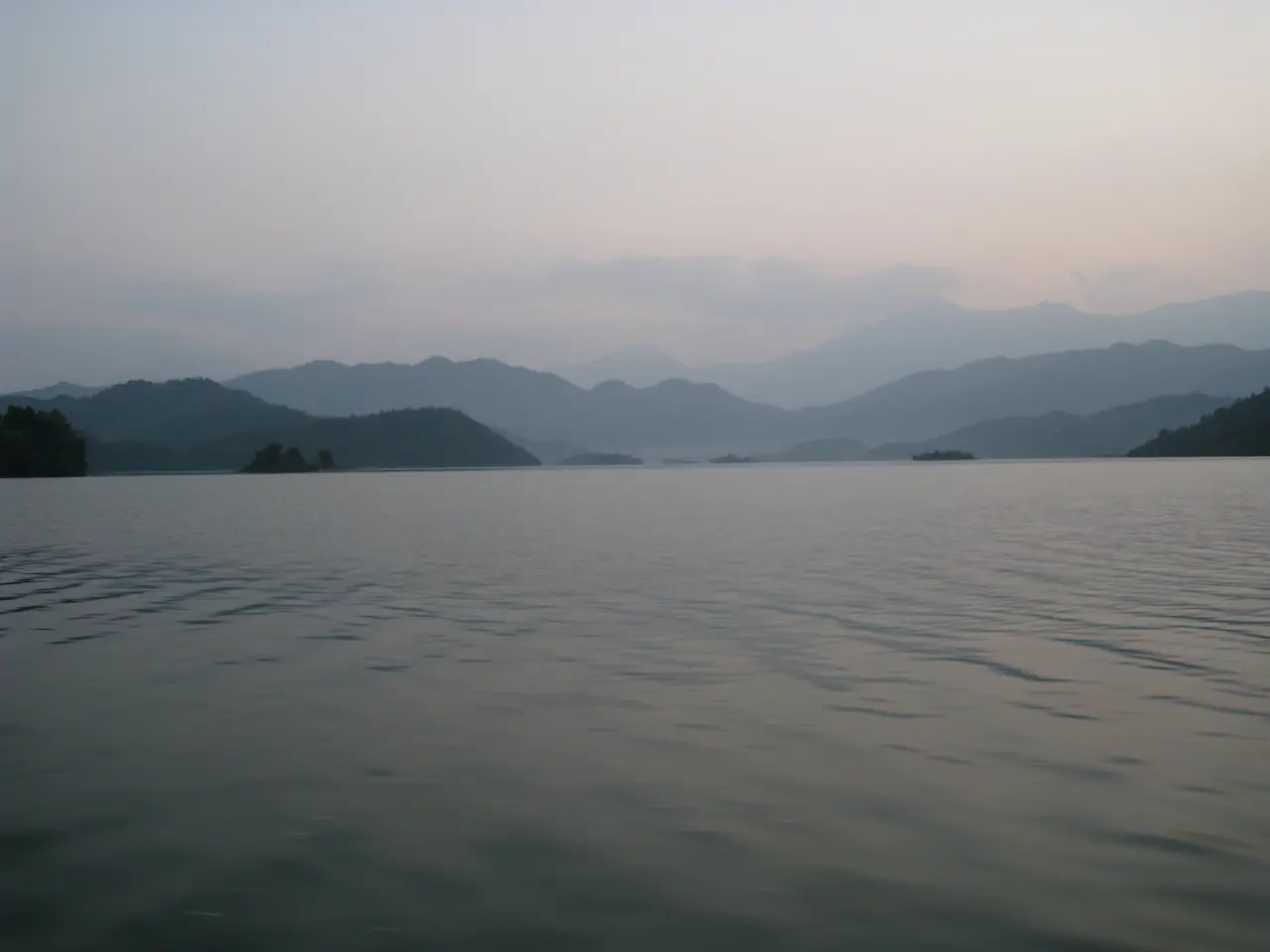 Thái Nguyên — Hồ Núi Cốc