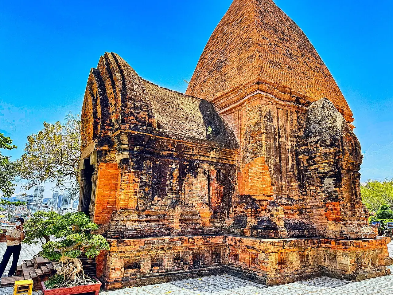 Tháp Bà Ponagar — Khánh Hòa