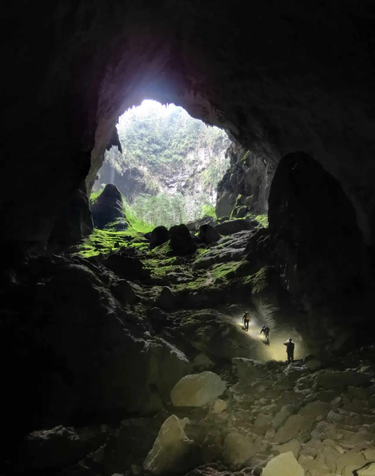 Hang Sơn Đoòng — Quảng Bình
