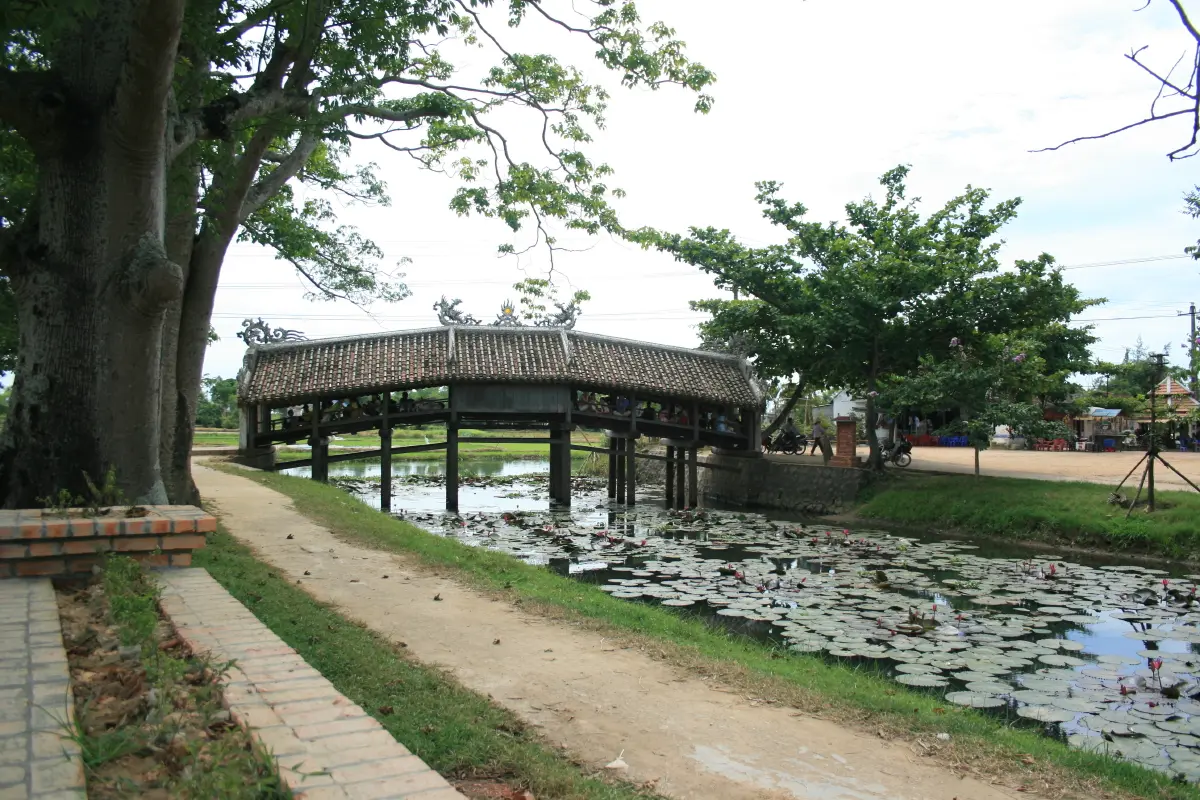 Cầu ngói Thanh Toàn — Thừa Thiên Huế