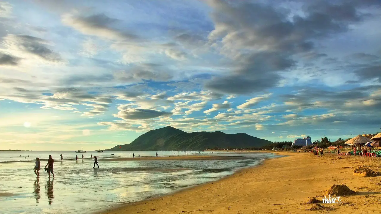 Hà Tĩnh — Biển Thiên Cầm