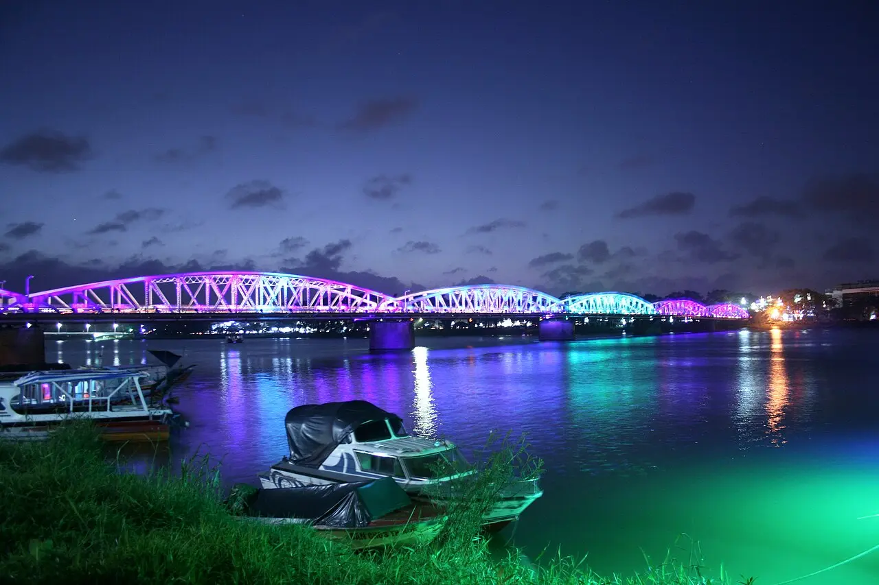 Cầu Trường Tiền — Thừa Thiên Huế